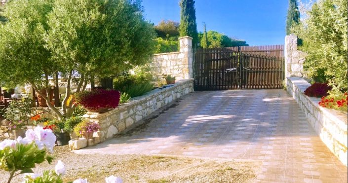 Image No.21-2 Bed House for sale