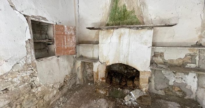 Image No.5-2 Bed House for sale