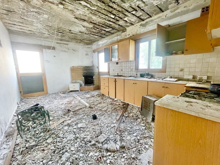 Image No.7-2 Bed House for sale