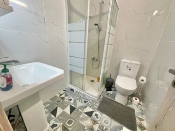 apartment-for-sale-kato-paphos-cyprus-near-se