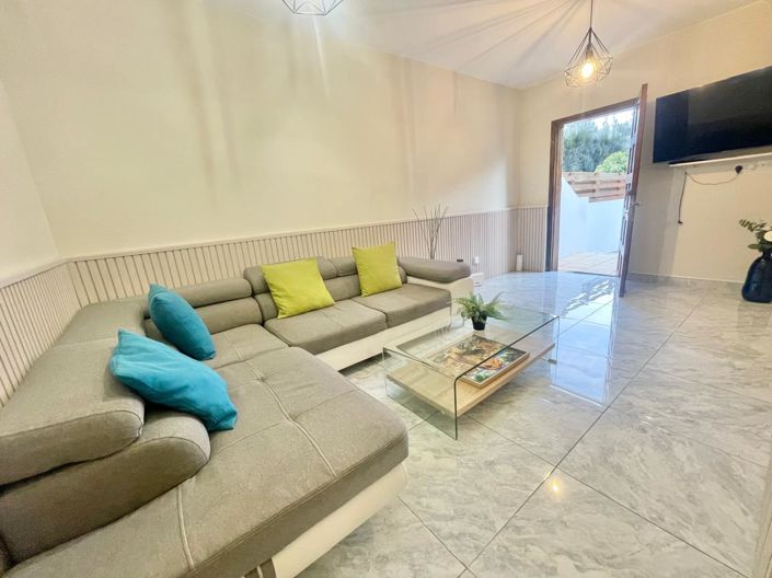 Image No.8-3 Bed Apartment for sale