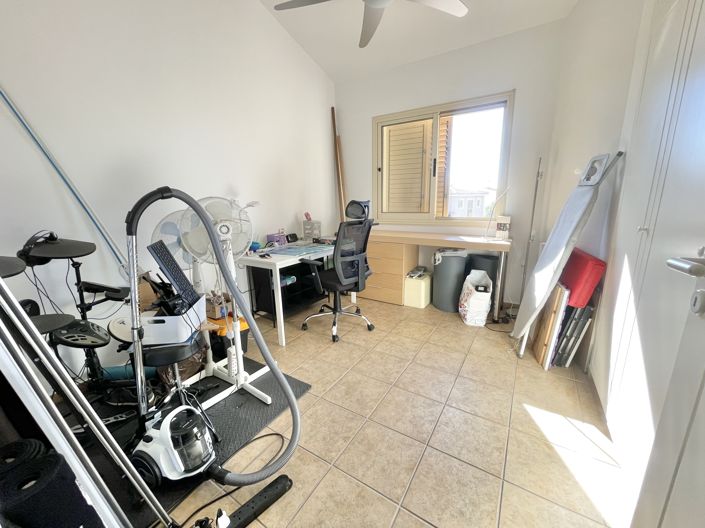 Image No.9-3 Bed House for sale