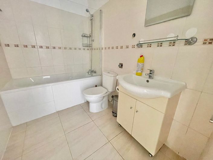 Image No.13-2 Bed Apartment for sale