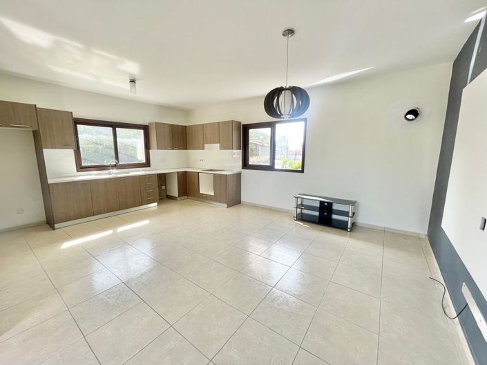 Image No.15-4 Bed Apartment for sale