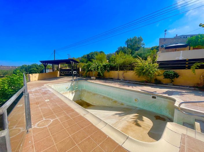 Image No.4-4 Bed Apartment for sale