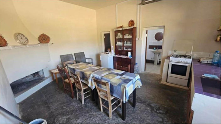 Image No.6-2 Bed House for sale