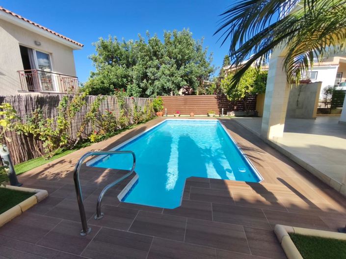 Image No.4-3 Bed House for sale