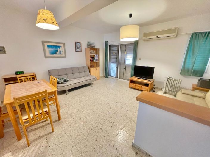 Image No.6-2 Bed House for sale