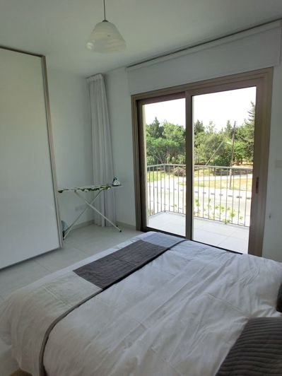 Image No.6-2 Bed House for sale