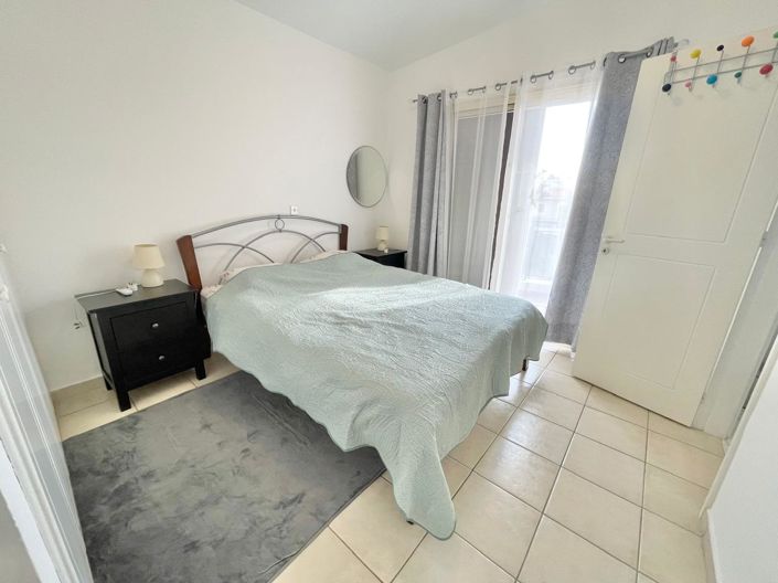 Image No.9-2 Bed House for sale