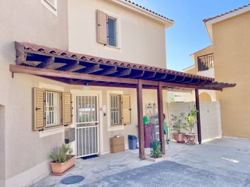 d8d6e57b-f5f1-40f1-ba5b-be0c97c17dcf