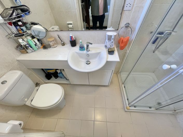 Image No.8-3 Bed House for sale