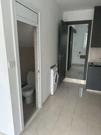 Image No.12-2 Bed House for sale