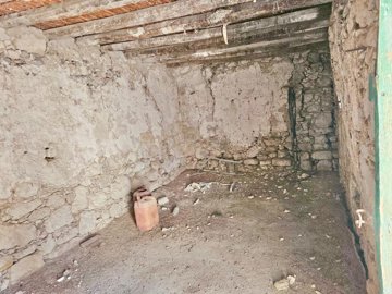 house-for-renovation-for-sale-cyprus-paphos50