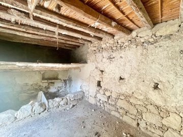 house-for-renovation-for-sale-cyprus-paphos54