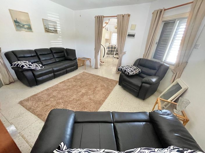 Image No.2-1 Bed House for sale