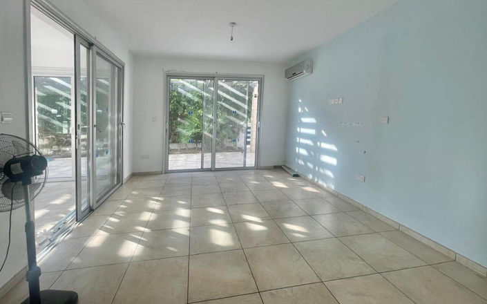 Image No.10-3 Bed House for sale