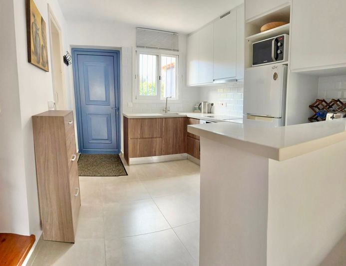 Image No.7-2 Bed House for sale