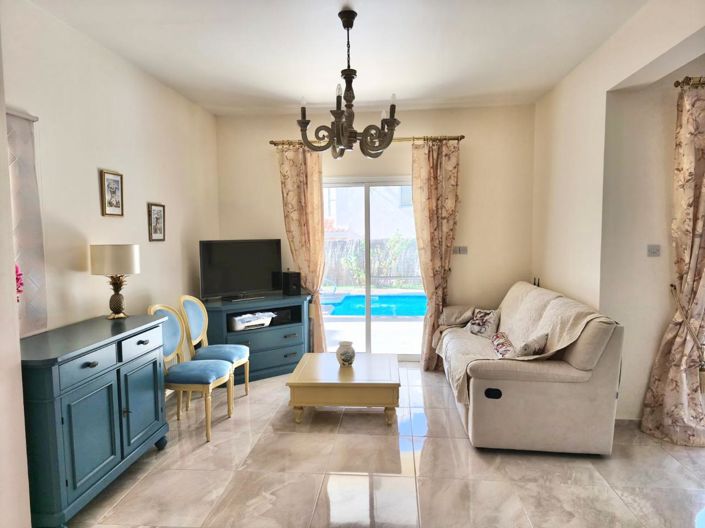 Image No.7-3 Bed House for sale