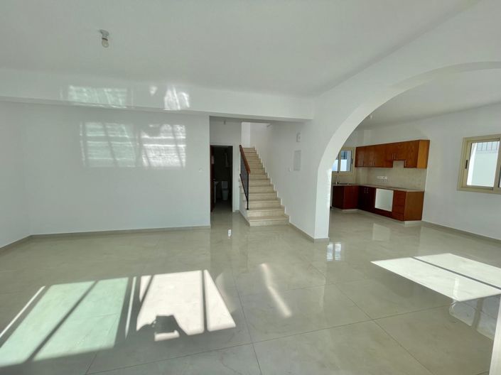 Image No.5-3 Bed House for sale