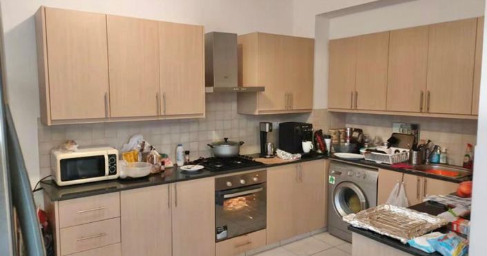 Image No.8-3 Bed House for sale