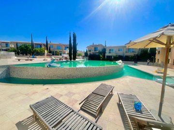 townhouse-for-sale-paphos0cyprus-perfect-cond