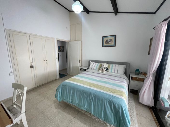 Image No.15-3 Bed House for sale