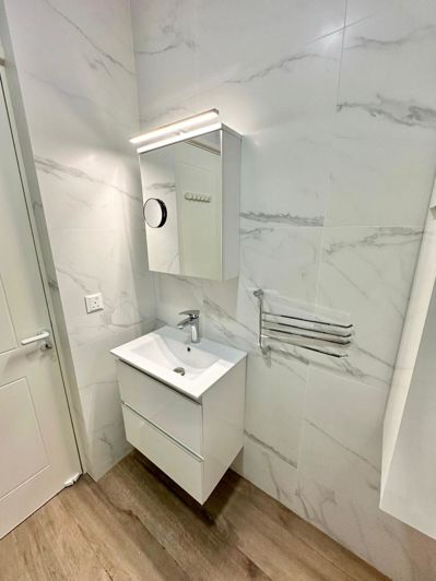 Image No.13-2 Bed House for sale