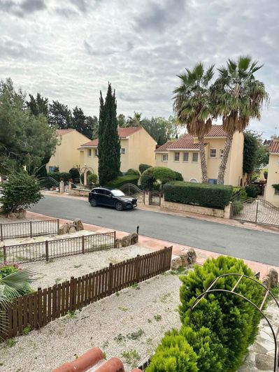 Image No.5-2 Bed House for sale