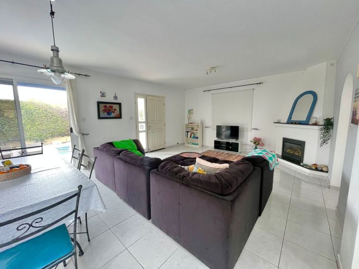 Image No.9-3 Bed House for sale