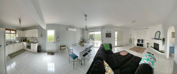 Image No.10-3 Bed House for sale