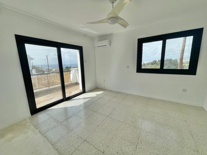 Image No.21-1 Bed House for sale