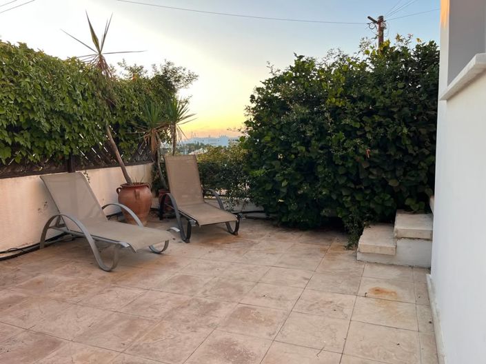 Image No.5-1 Bed House for sale