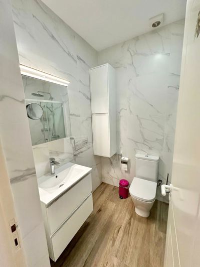 Image No.12-2 Bed House for sale