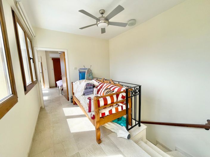 Image No.12-3 Bed House for sale