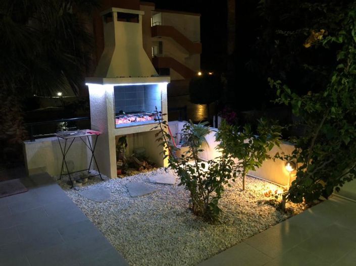 Image No.4-2 Bed House for sale