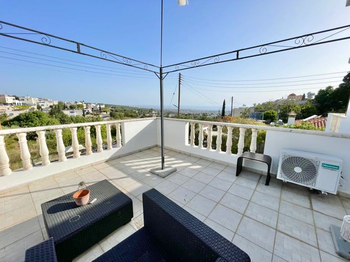 Image No.2-Maison de 4 chambres à vendre à Paphos