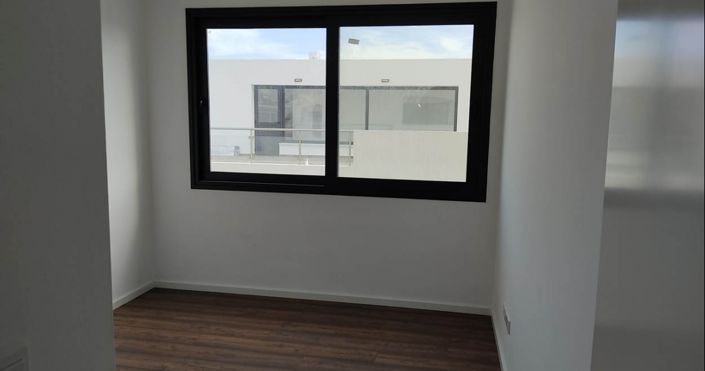 Image No.28-2 Bed Apartment for sale