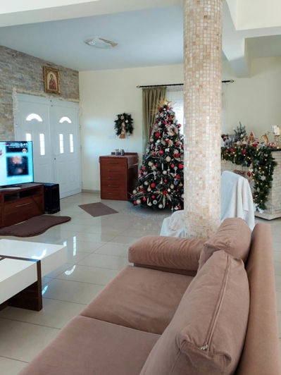 Image No.9-3 Bed House for sale