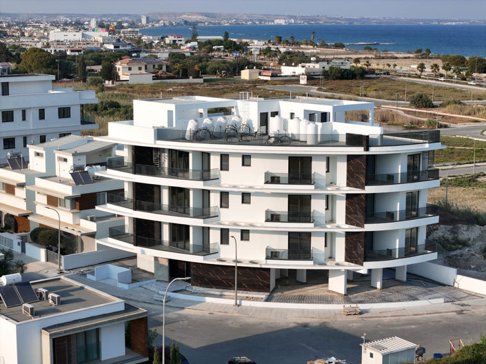 Image No.5-2 Bed Apartment for sale