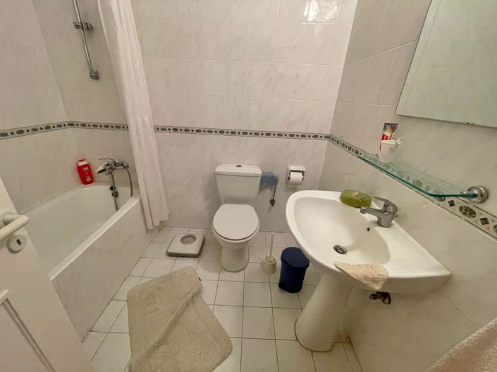 Image No.8-2 Bed Apartment for sale