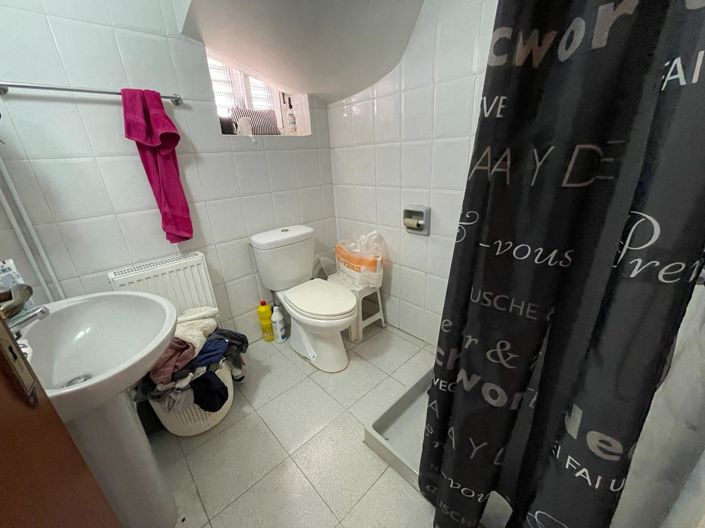 Image No.10-3 Bed House for sale