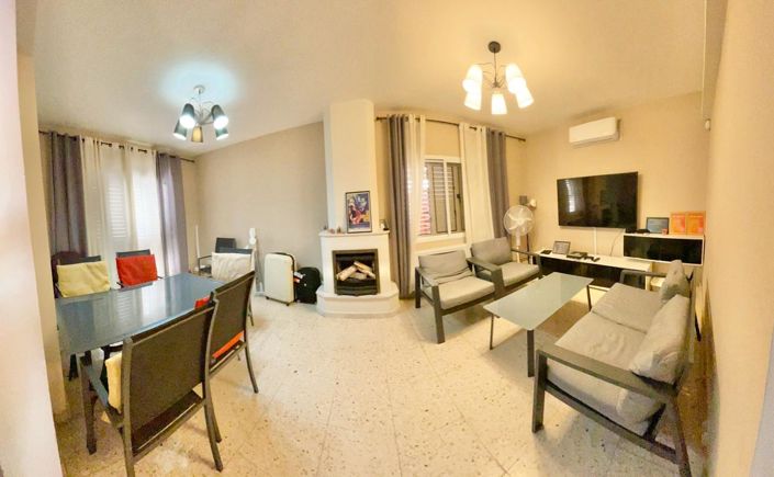 Image No.4-3 Bed House for sale