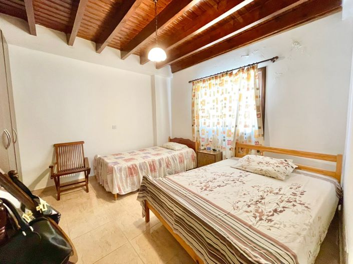 Image No.16-3 Bed House for sale