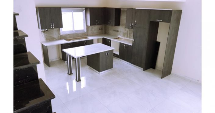 Image No.16-3 Bed House for sale