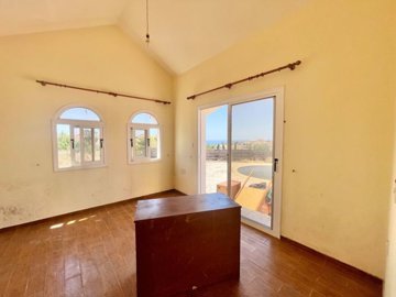 key-ready-villa-for-sale-paphos-cyprus8