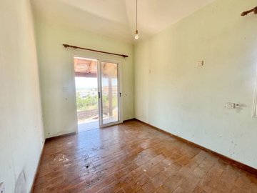 key-ready-villa-for-sale-paphos-cyprus3