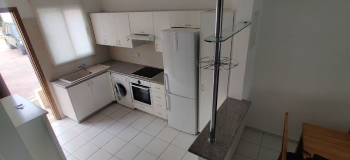 Image No.5-2 Bed House for sale