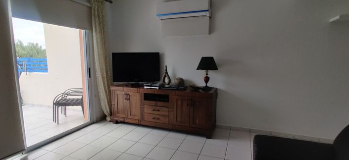 Image No.4-2 Bed House for sale