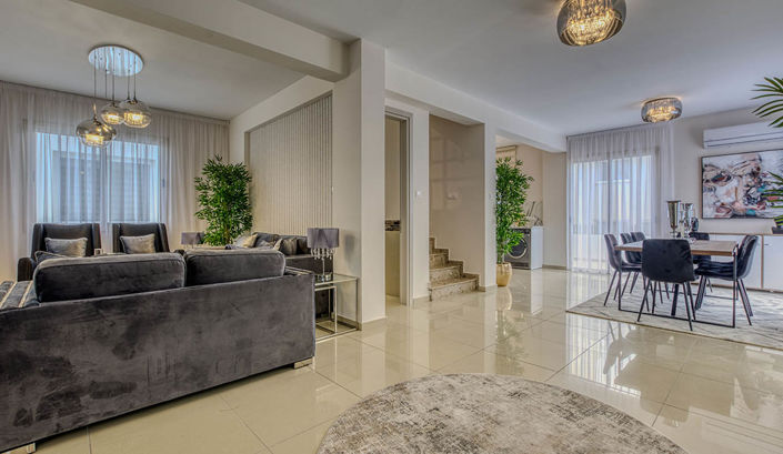 Image No.4-4 Bed House for sale